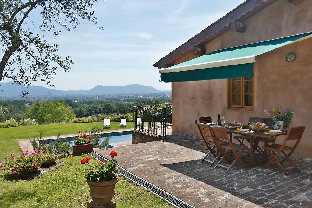 Bertolli Villas Matraia ゲストハウス