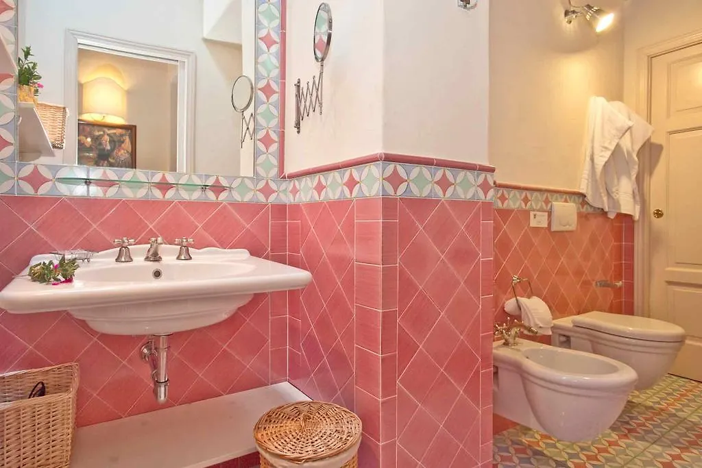 ゲストハウス Bertolli Villas Matraia